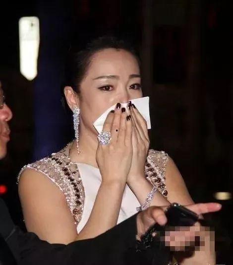 张艺谋女儿爆料巩俐视频,一段尘封往事的再掀波澜 第3张 张艺谋女儿爆料巩俐视频,一段尘封往事的再掀波澜 第3张